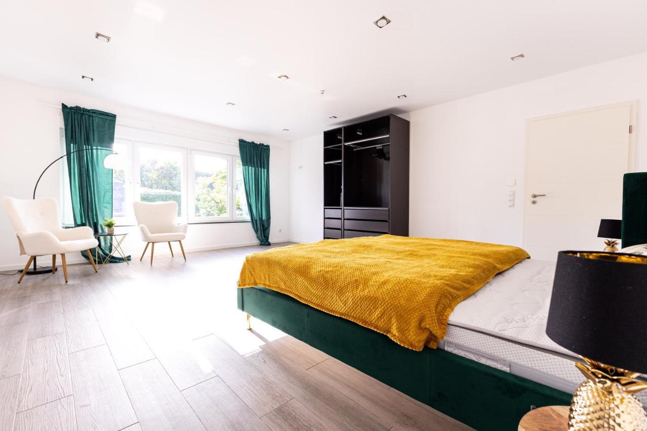 Design Apartment Zentral Fuer 6 In Andernach: Ausblick, Wifi, Kueche Εξωτερικό φωτογραφία