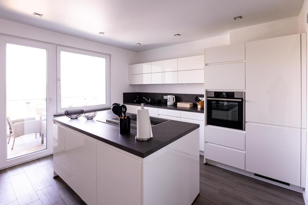 Design Apartment Zentral Fuer 6 In Andernach: Ausblick, Wifi, Kueche Εξωτερικό φωτογραφία