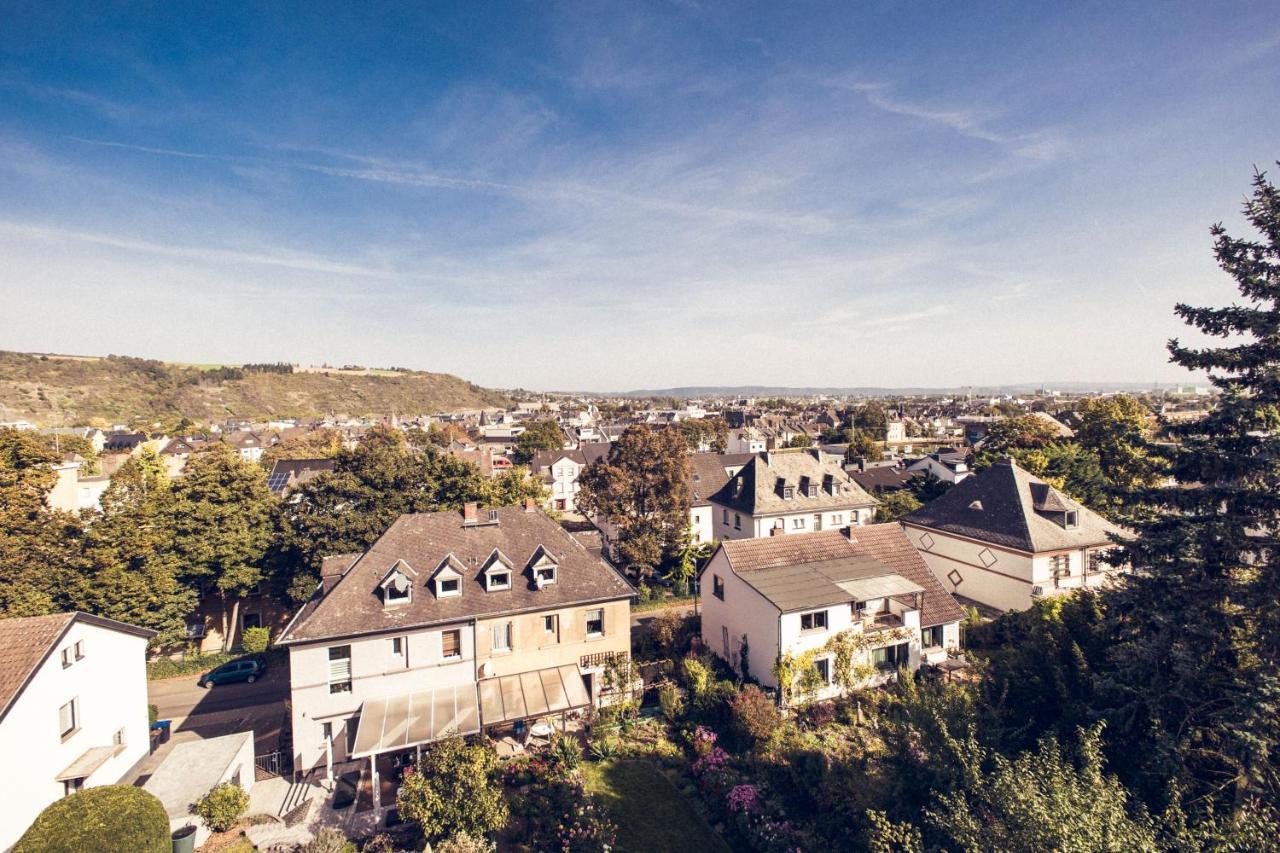 Design Apartment Zentral Fuer 6 In Andernach: Ausblick, Wifi, Kueche Εξωτερικό φωτογραφία