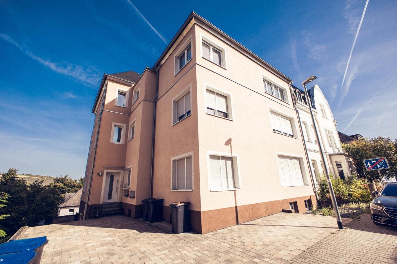 Design Apartment Zentral Fuer 6 In Andernach: Ausblick, Wifi, Kueche Εξωτερικό φωτογραφία